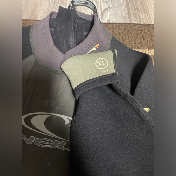 O’Neill 3/2MM Men’s XL Back Zip Full Wetsuit - Picture 4 of 8